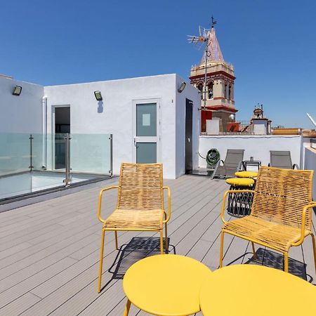 Nine O Clock San Luis Skyview Apartment Sevilla Bagian luar foto