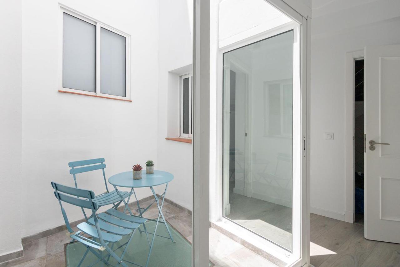 Nine O Clock San Luis Skyview Apartment Sevilla Bagian luar foto