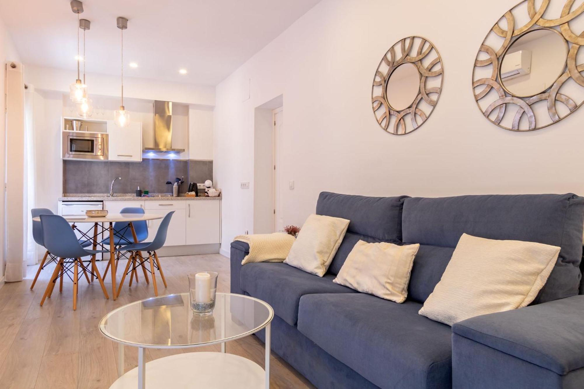 Nine O Clock San Luis Skyview Apartment Sevilla Bagian luar foto