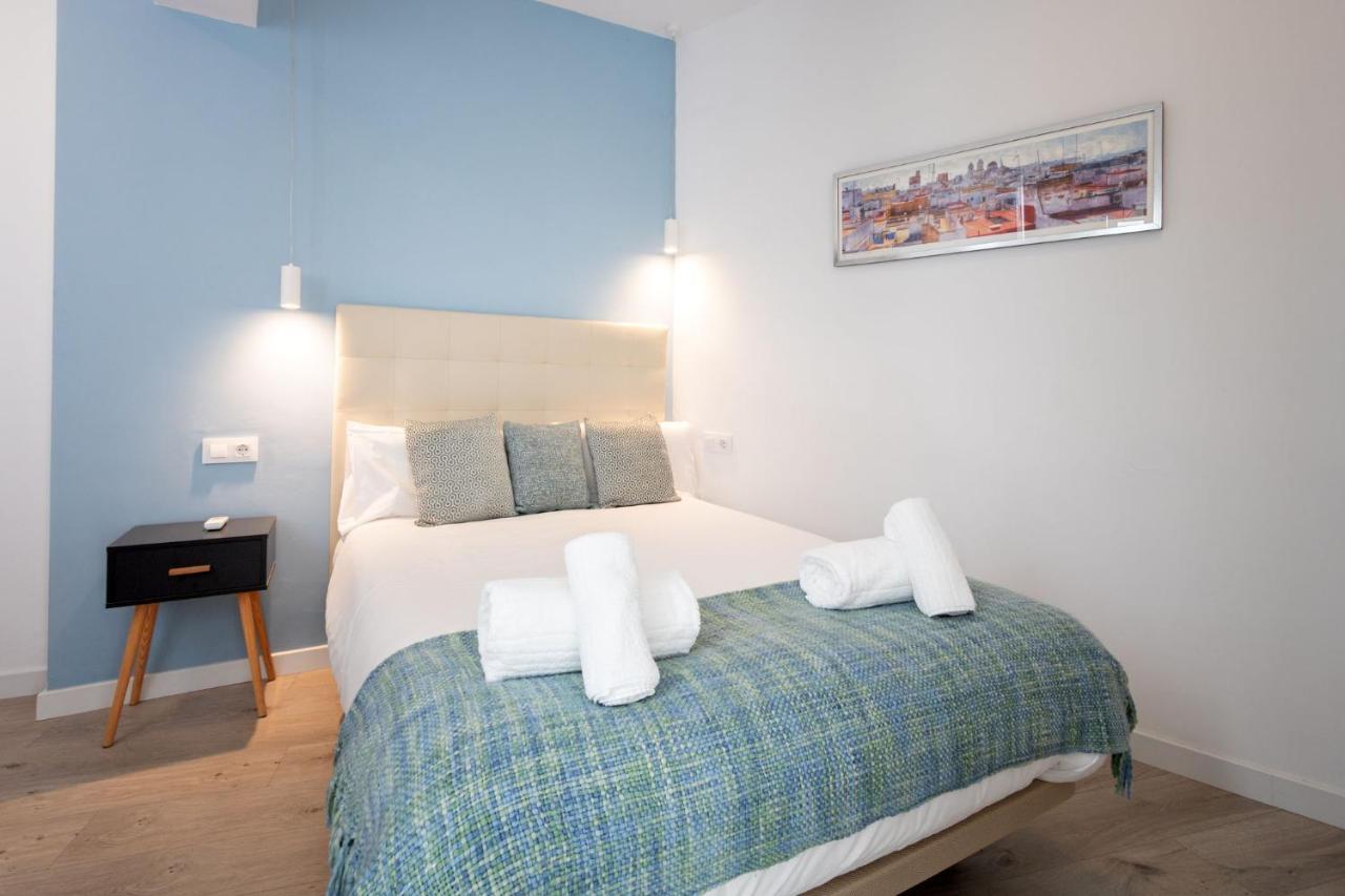 Nine O Clock San Luis Skyview Apartment Sevilla Bagian luar foto