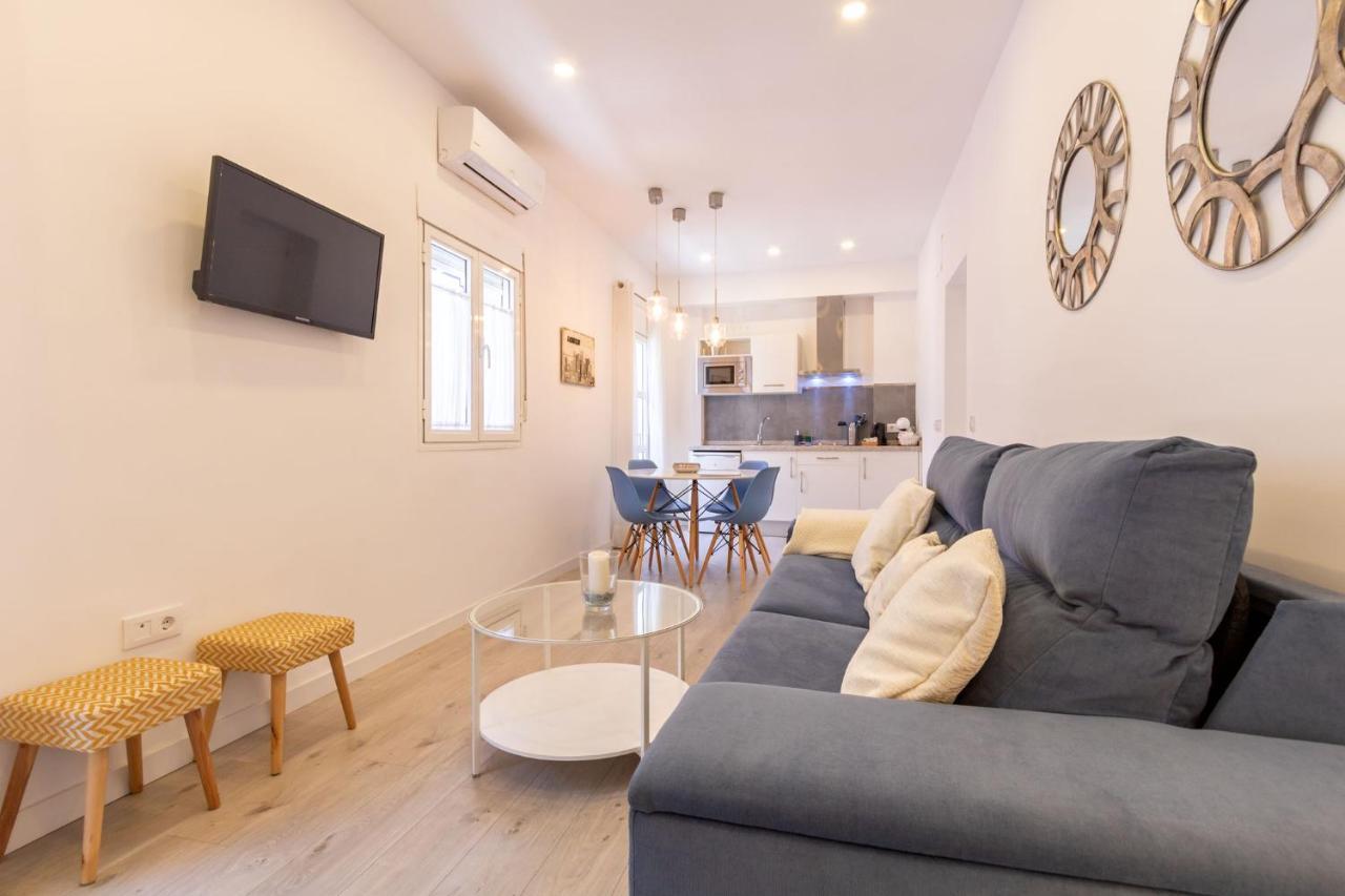 Nine O Clock San Luis Skyview Apartment Sevilla Bagian luar foto